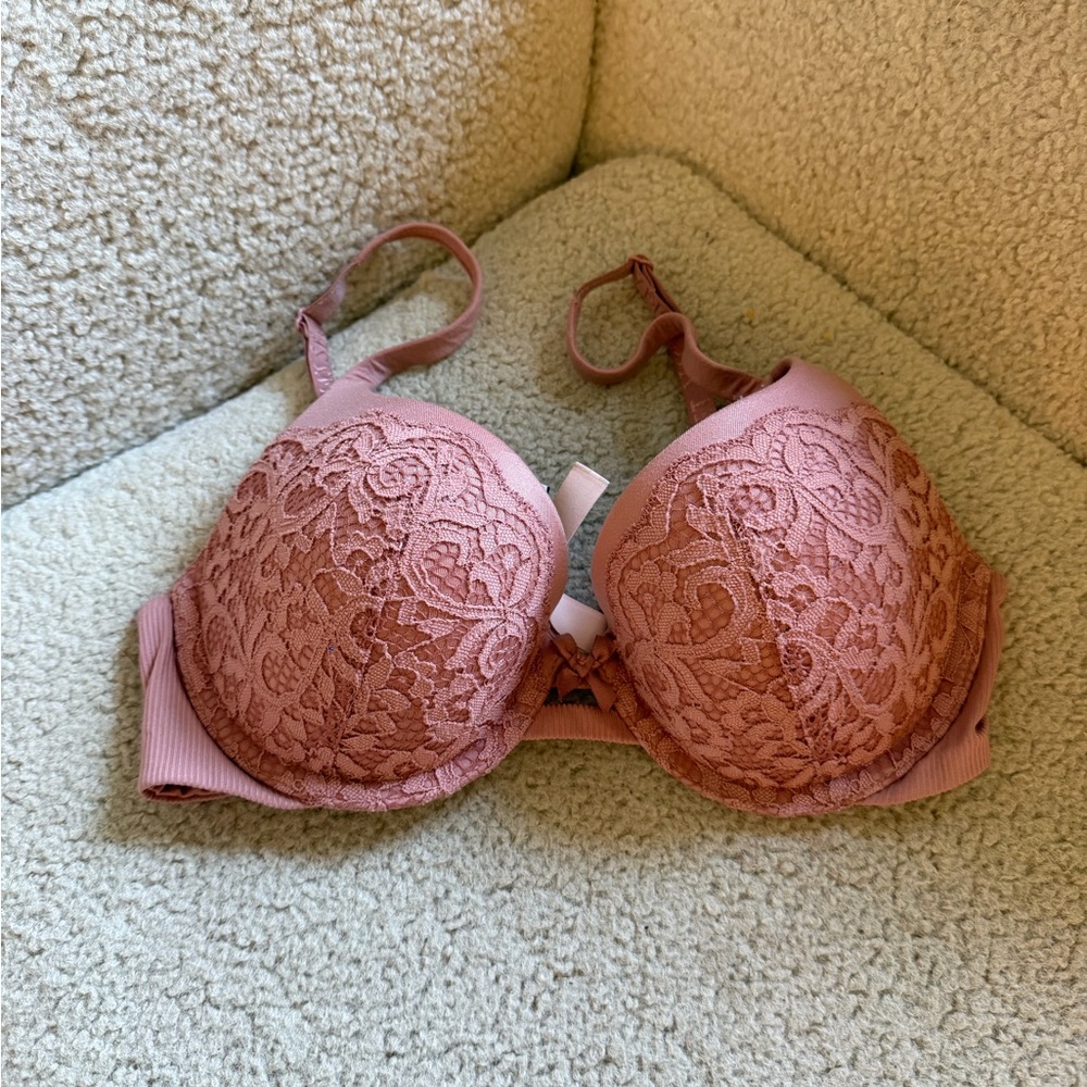 Victorias Secret Color Pink Lace Push-up Bra Women’s Size 32C